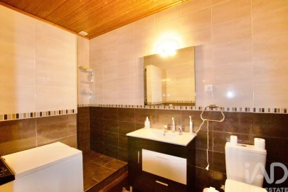 Moradia T3 para Venda em Cabanas de Viriato