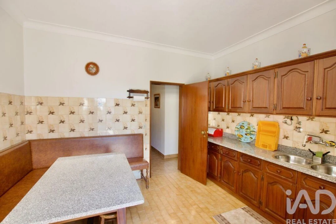 Moradia T3 para Venda em Cabanas de Viriato Foto 5