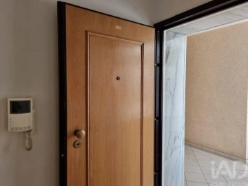 Apartamento T3 para Arrendamento em Poiares (Santo Andre)