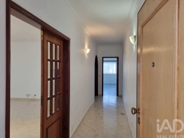 Apartamento T3 para Arrendamento em Poiares (Santo Andre)