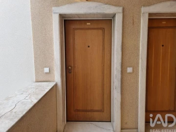 Apartamento T3 para Arrendamento em Poiares (Santo Andre)