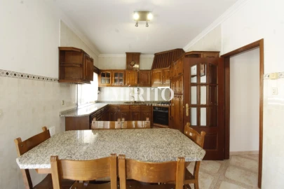 Moradia T3 para Venda em Infias