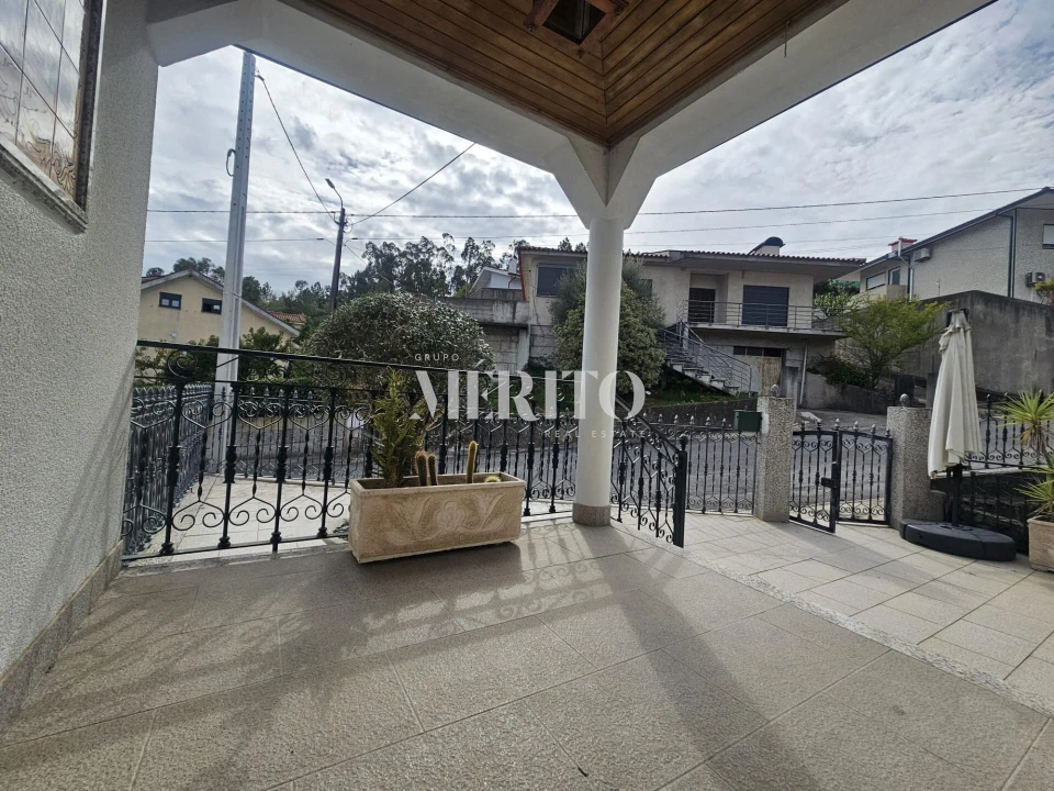 Moradia T3 para Venda em Infias Foto 13