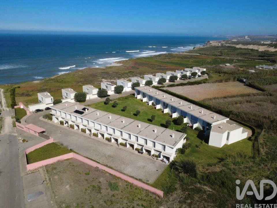 Moradia para Venda em A dos Cunhados e Maceira Foto 1