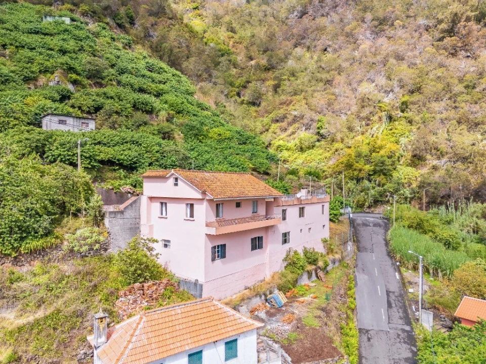 Moradia T3 para Venda em São Roque do Faial Foto 95