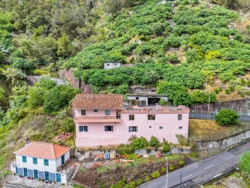 Moradia T3 para Venda em São Roque do Faial