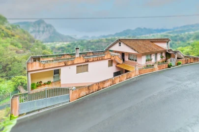 Moradia T3 para Venda em São Roque do Faial