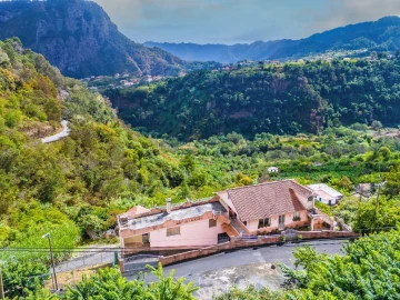 Moradia T3 para Venda em São Roque do Faial
