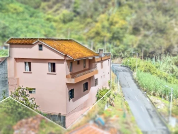 Moradia T3 para Venda em São Roque do Faial