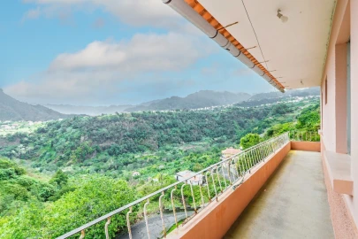 Moradia T3 para Venda em São Roque do Faial