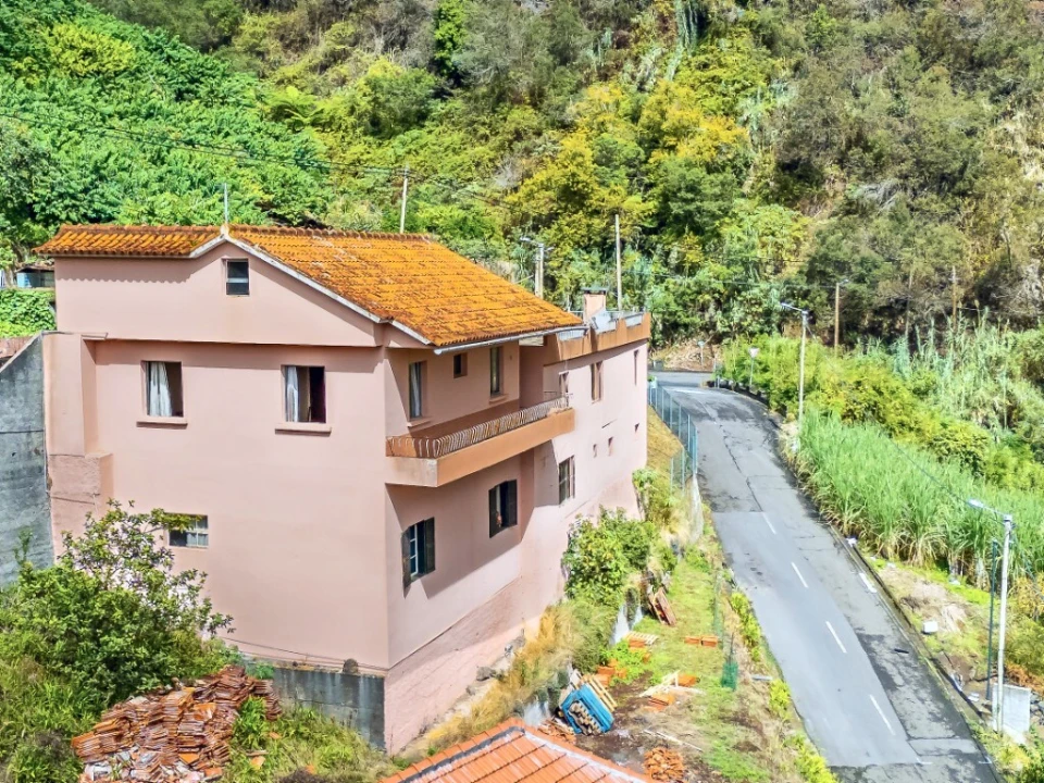 Moradia T3 para Venda em São Roque do Faial Foto 67