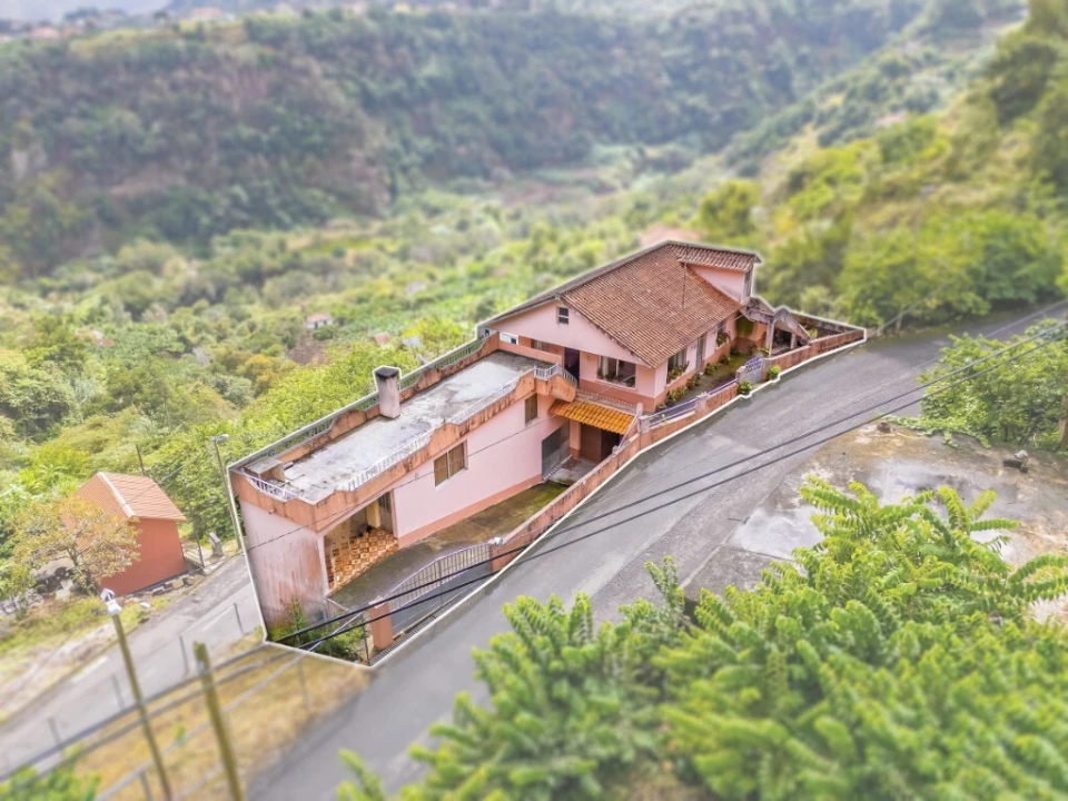 Moradia T3 para Venda em São Roque do Faial Foto 91
