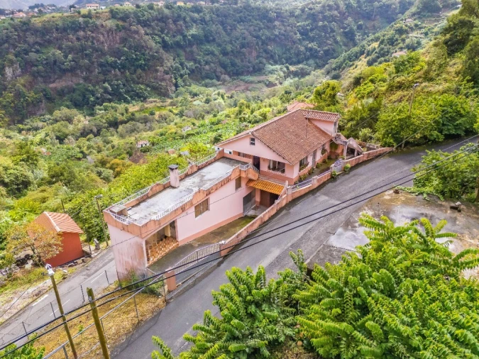 Moradia T3 para Venda em São Roque do Faial Foto 92