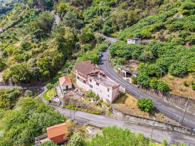 Moradia T3 para Venda em São Roque do Faial Foto 87