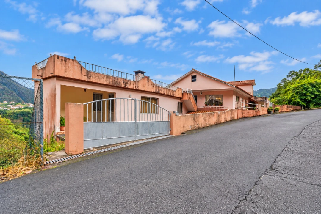 Moradia T3 para Venda em São Roque do Faial Foto 70