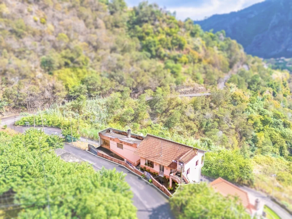 Moradia T3 para Venda em São Roque do Faial Foto 84