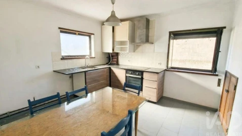 Apartamento T3 para Venda em Campos e Vila Meã