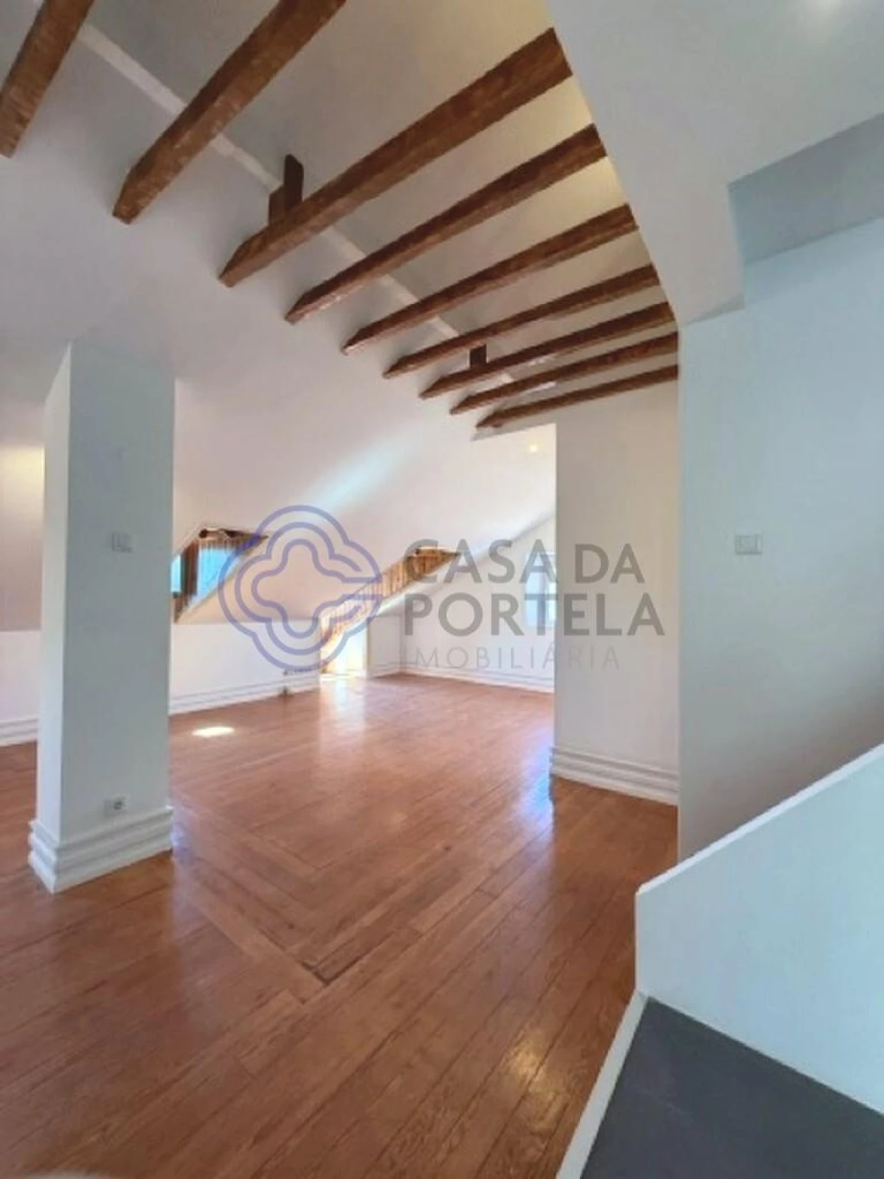 Apartamento T4 para Venda em Santo António Foto 6