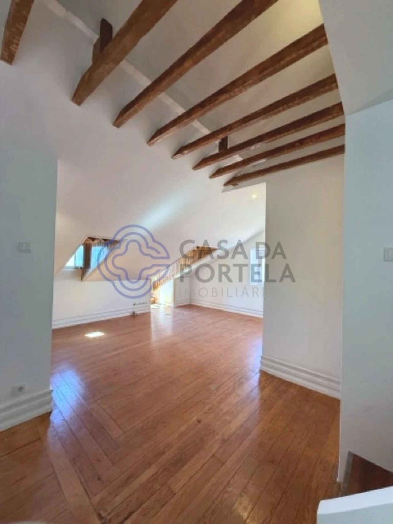 Apartamento T4 para Venda em Santo António Foto 4