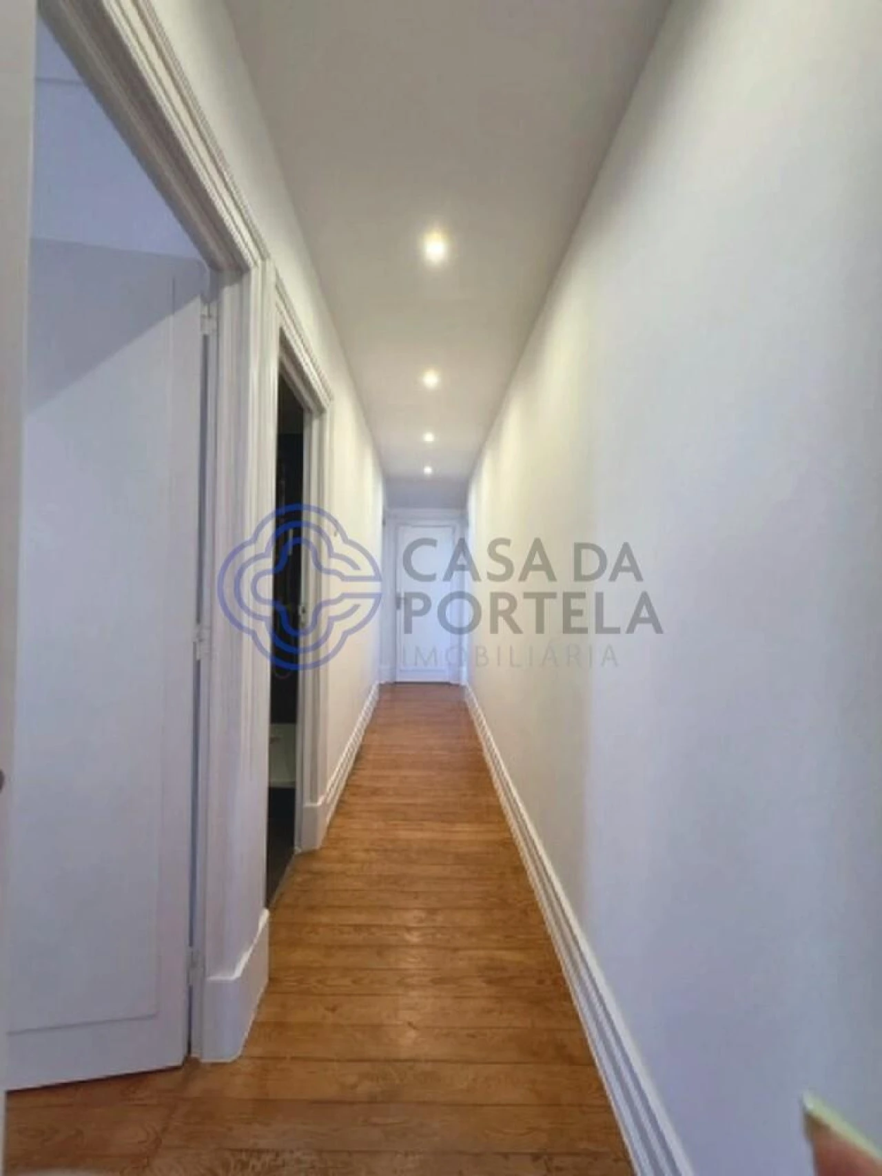 Apartamento T4 para Venda em Santo António Foto 10