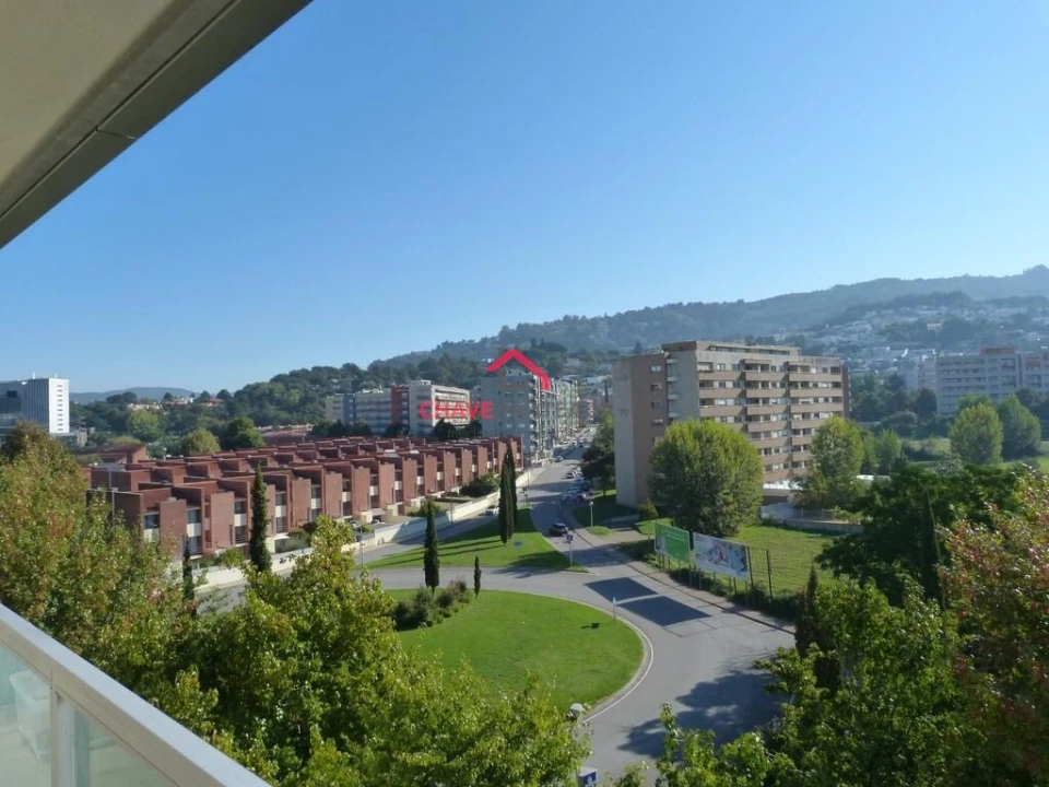 Apartamento T3 para Venda em Nogueiró e Tenões Foto 1