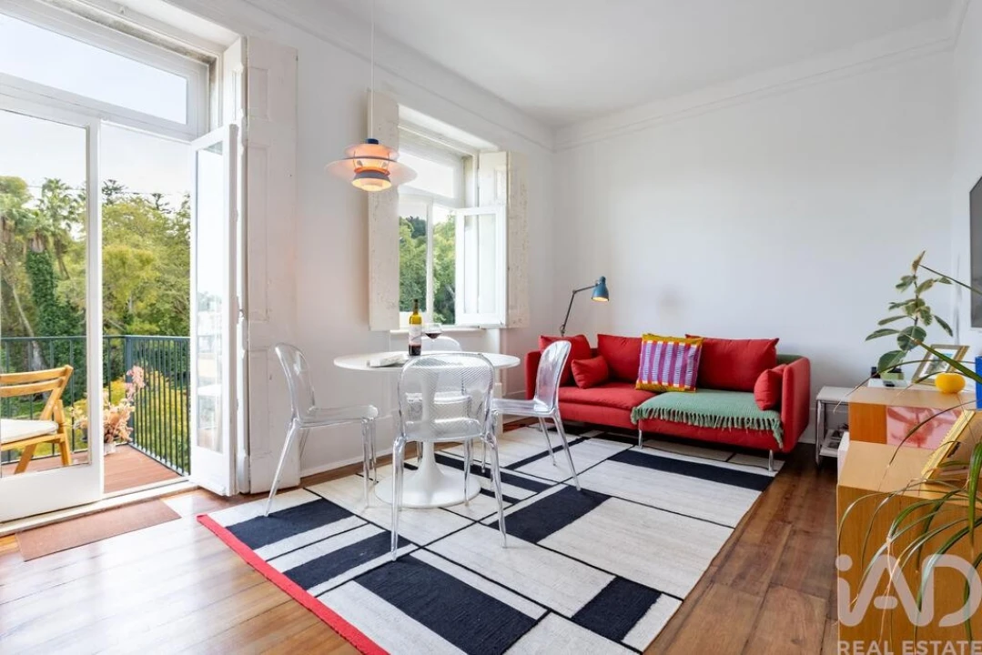 Apartamento T2 para Venda em Santo António Foto 1