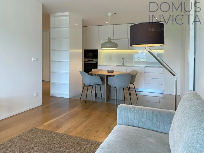 Apartamento T2 para Arrendamento em Bonfim Foto 2