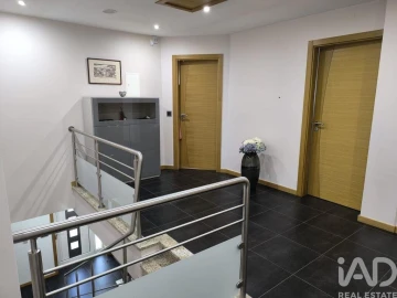 Moradia para Venda em Santa Maria Maior