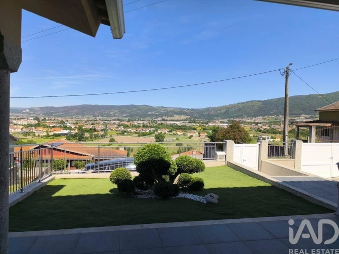 Moradia para Venda em Santa Maria Maior Foto 14