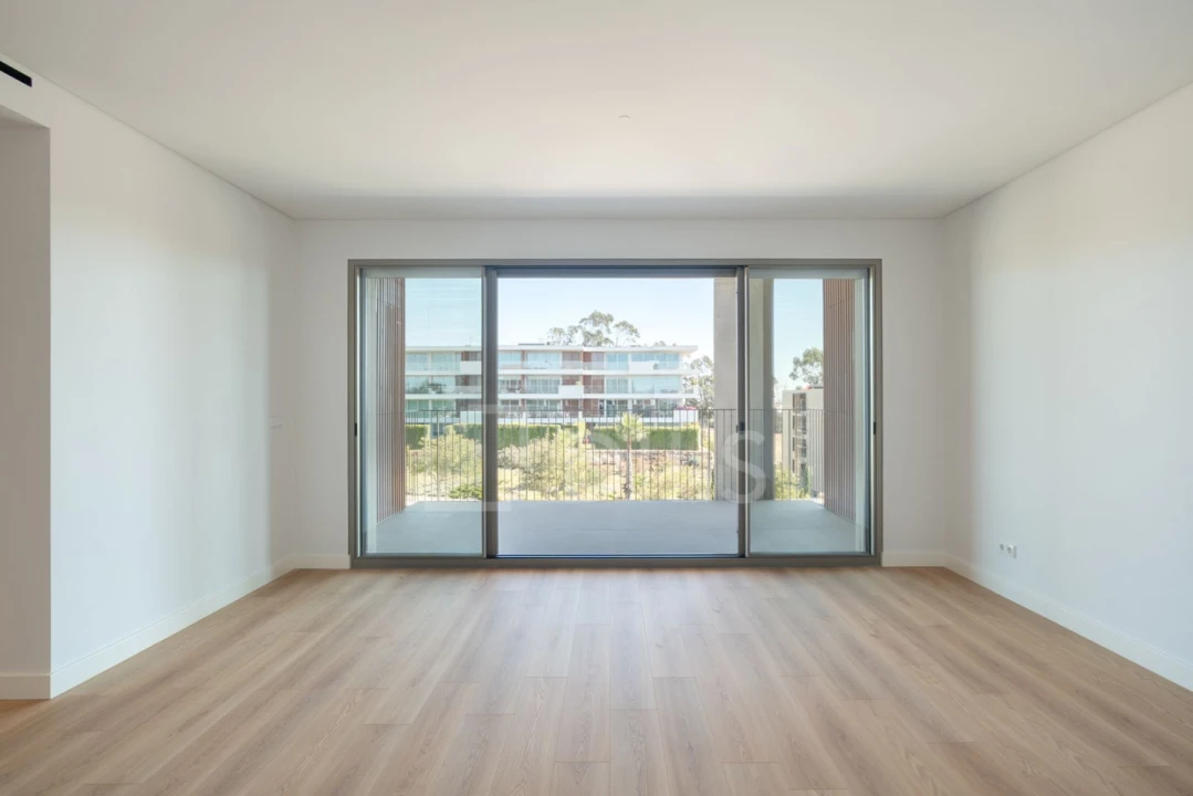 Apartamento T2 para Venda em Queluz e Belas Foto 14