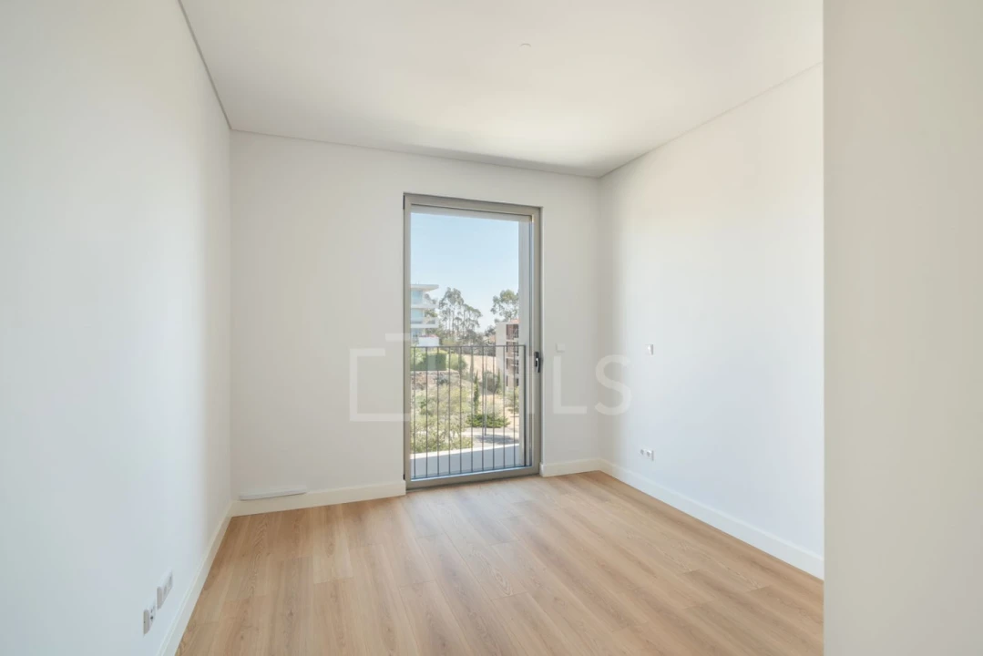 Apartamento T2 para Venda em Queluz e Belas Foto 5
