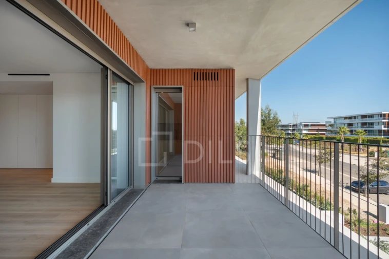 Apartamento T2 para Venda em Queluz e Belas Foto 2