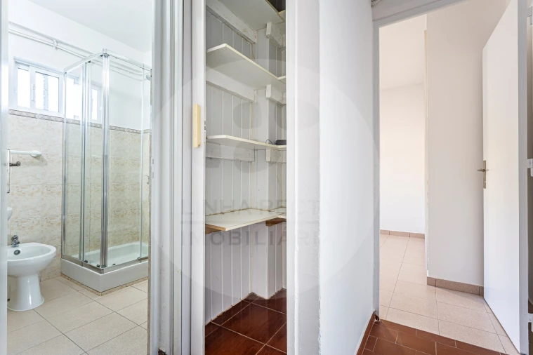 Apartamento T2 para Venda em Setubal (São Sebastião) Foto 22
