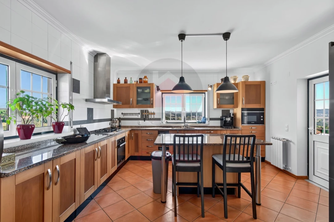 Moradia T4 para Venda em Santa Maria, São Pedro e Sobral da Lagoa Foto 27