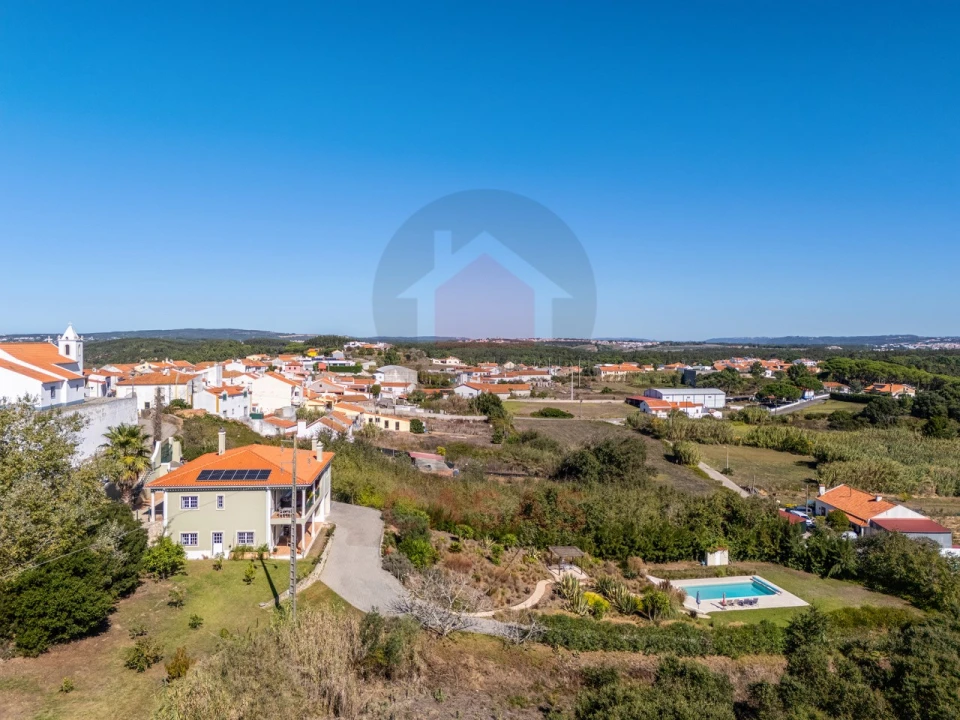 Moradia T4 para Venda em Santa Maria, São Pedro e Sobral da Lagoa Foto 60