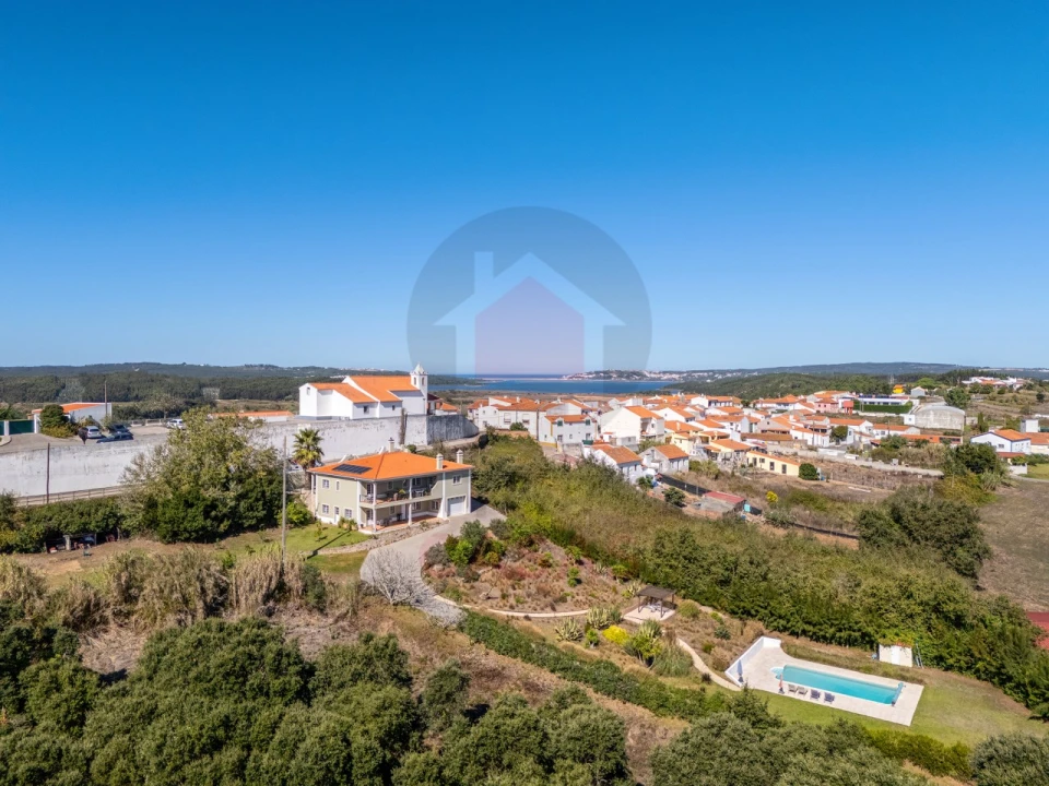 Moradia T4 para Venda em Santa Maria, São Pedro e Sobral da Lagoa Foto 61