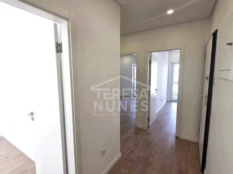 Apartamento T2 para Venda em Alto do Seixalinho, Santo André e Verderena Foto 8