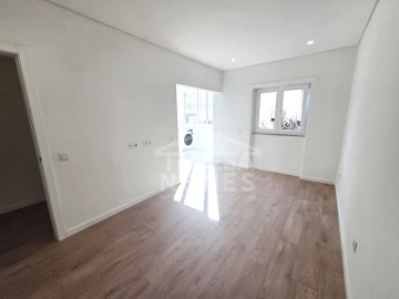 Apartamento T2 para Venda em Alto do Seixalinho, Santo André e Verderena