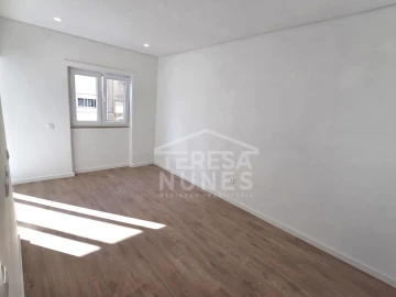 Apartamento T2 para Venda em Alto do Seixalinho, Santo André e Verderena