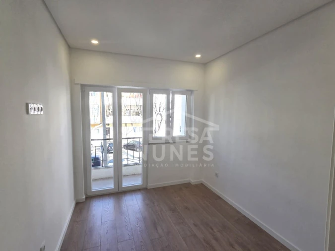 Apartamento T2 para Venda em Alto do Seixalinho, Santo André e Verderena Foto 13