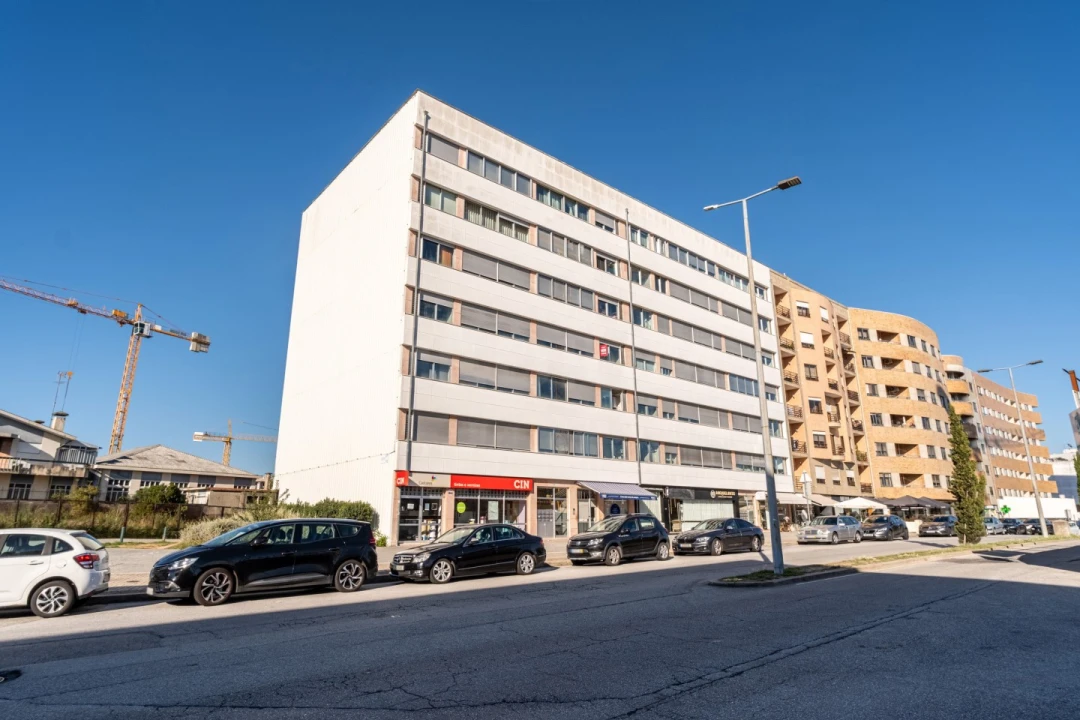 Apartamento T3 para Venda em Cidade da Maia Foto 1