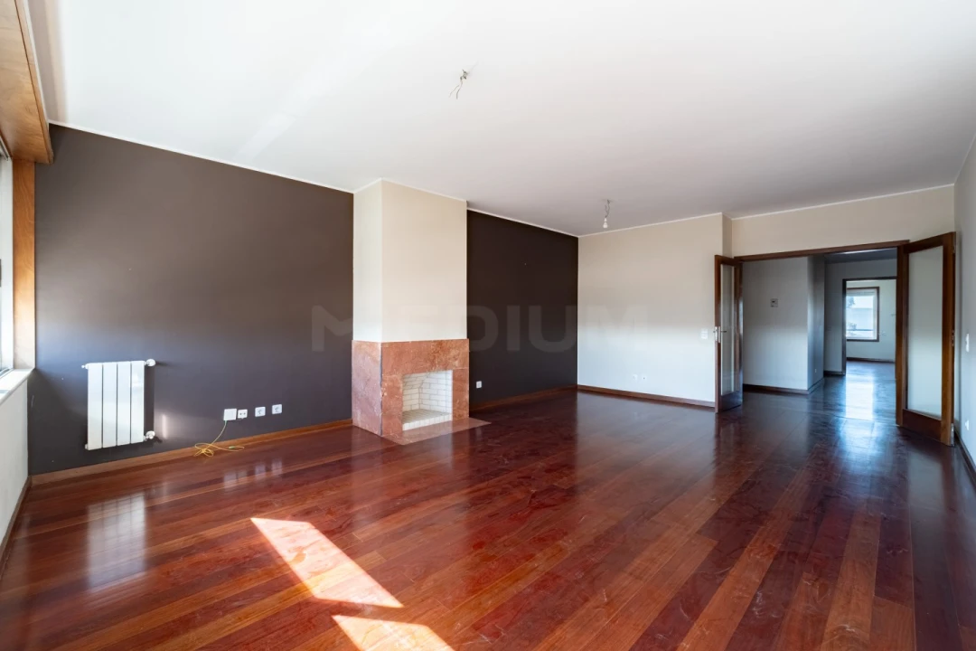 Apartamento T3 para Venda em Cidade da Maia Foto 3