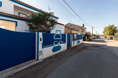 Moradia T4 para Venda em Rio de Moinhos