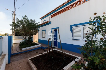 Moradia T4 para Venda em Rio de Moinhos