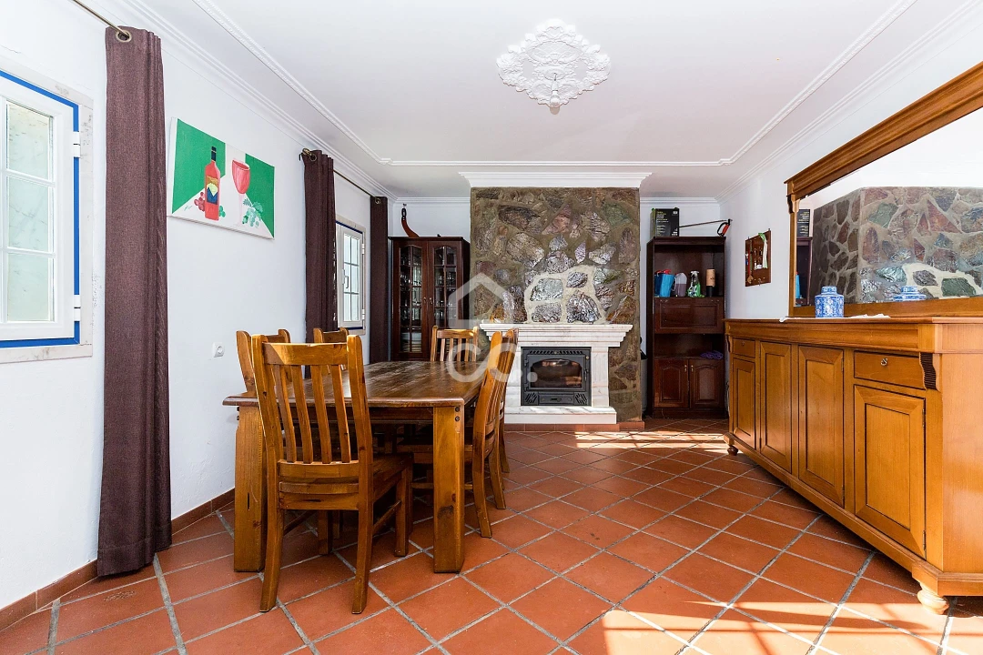 Moradia T4 para Venda em Rio de Moinhos Foto 9