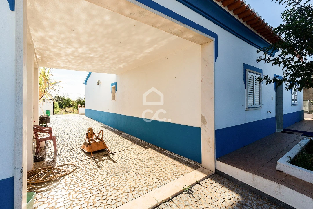 Moradia T4 para Venda em Rio de Moinhos Foto 35