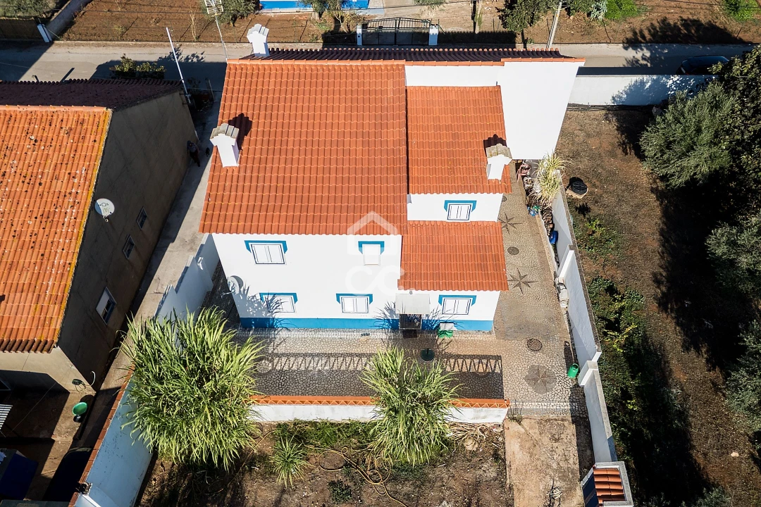 Moradia T4 para Venda em Rio de Moinhos Foto 45