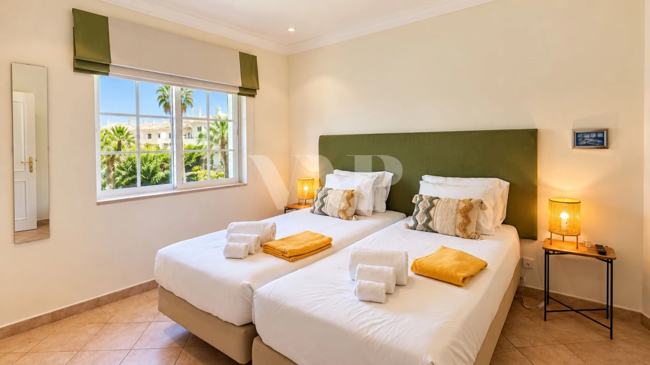 Apartamento T2 para Venda em Almancil Foto 16