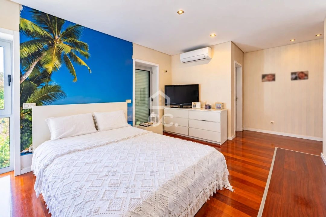 Apartamento T4 para Venda em Antas e Abade de Vermoim Foto 12