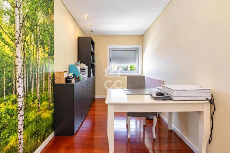 Apartamento T4 para Venda em Antas e Abade de Vermoim Foto 13